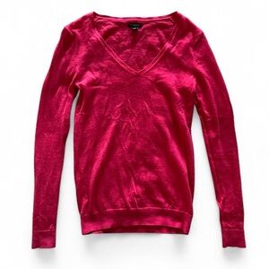 Ann Taylor 100% Merino Wool Hot Pink V-Neck Thin Sweater